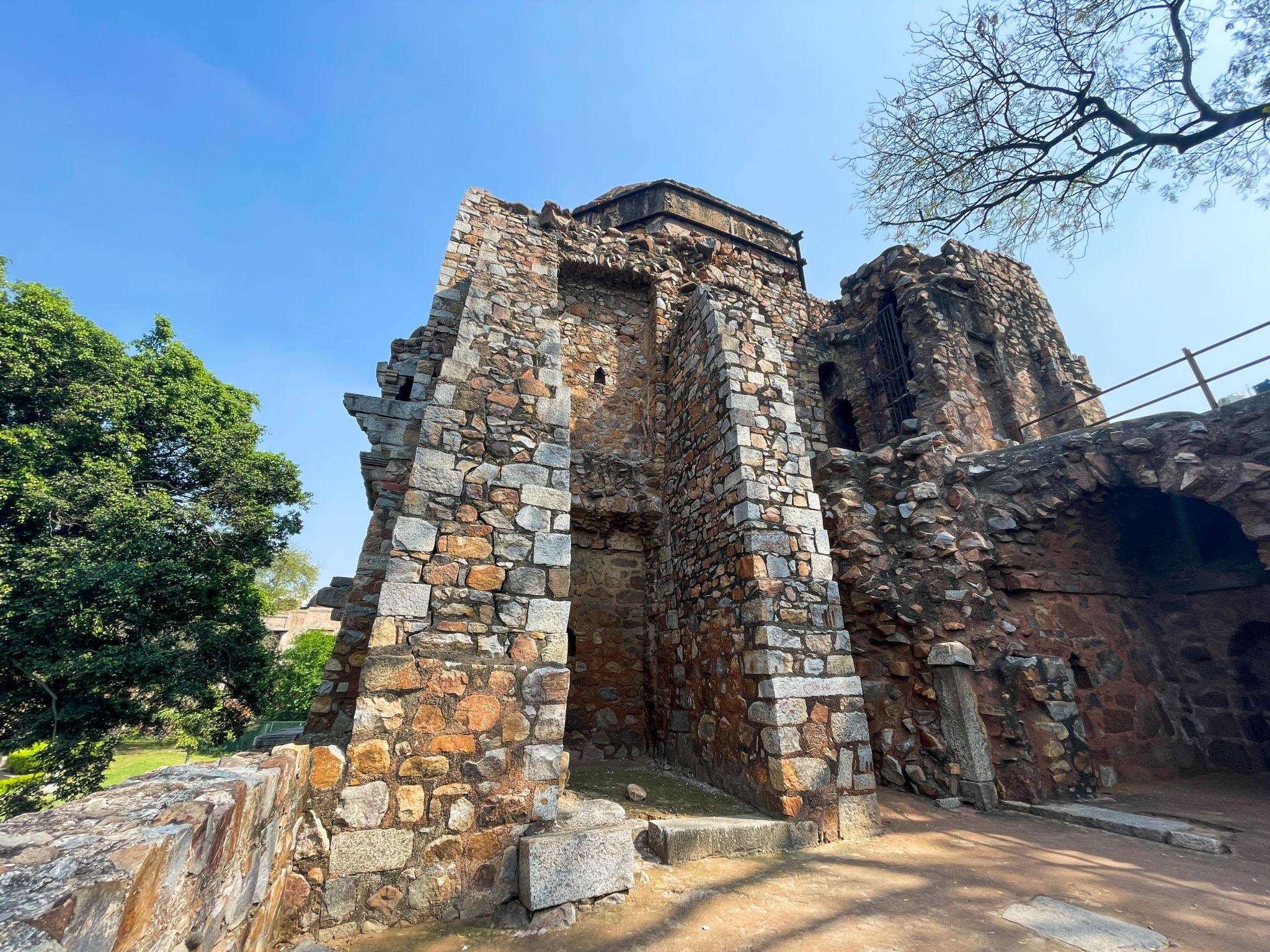 Hauz Khas Fort